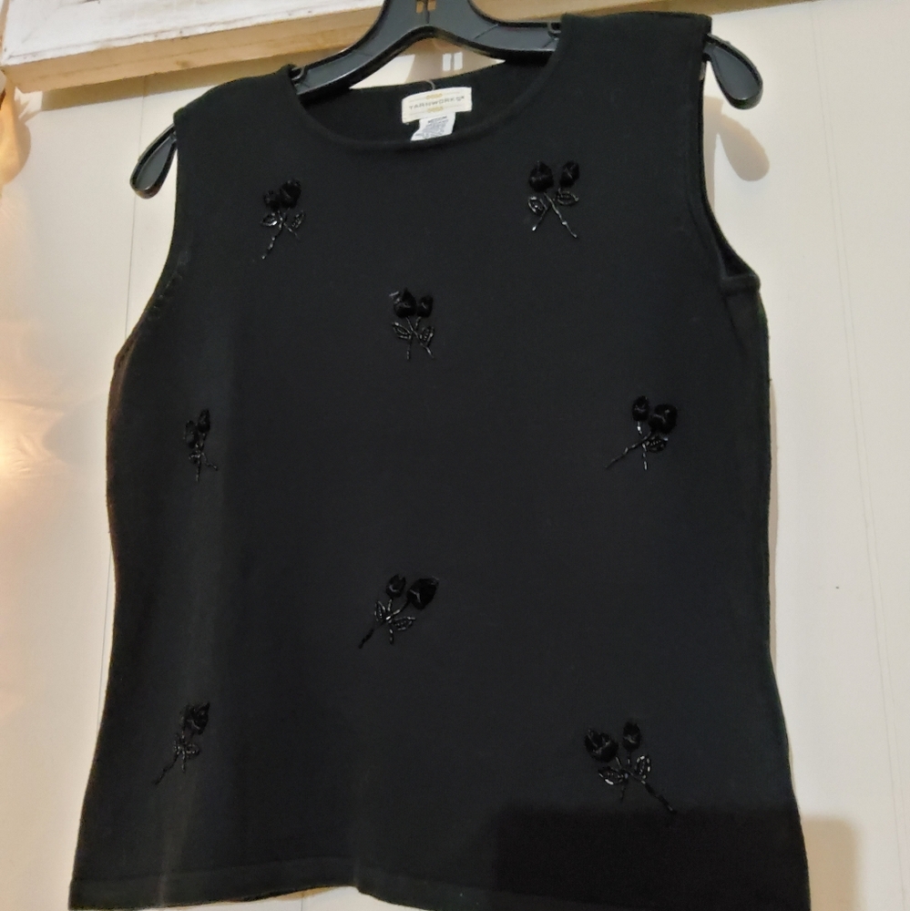 Beautiful vintage tank/sweater vest